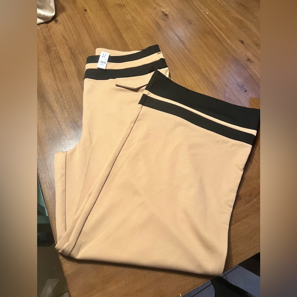 Wide leg pants